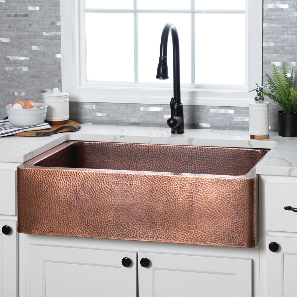 33" x 22" Copper Single Bowl Farmhouse Sink - Medium Copper | Alternative Image 01 | finish:Medium Copper